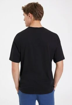 Essentials- T-Shirt Basic - Black -Westmark London 07b1453b3e534b4d936a3d50aafafa90