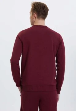 Core O-Neck - Sweater - Cabernet 6 Core O-Neck - Sweater - Cabernet -Westmark London 32323ca2f3d344bdb2bc90e182a280f1