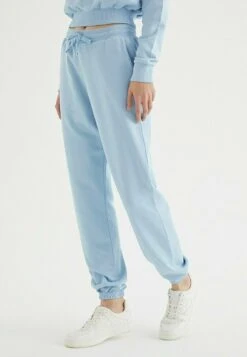 Enjoy Cuffed - Trainingsbroek - Powder Blue -Westmark London 3c7487c0975941f7a382caf48de92bc4