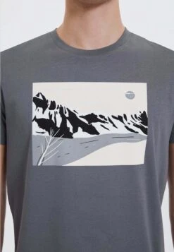 Wmwinter River Tee - T-Shirt Print - Quiet Shade -Westmark London 3ea84b07a3a34ab799e564543ea25ebf