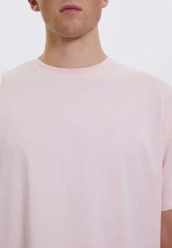 Essentials- T-Shirt Basic - Strawberry Cream -Westmark London 45b4ef716ec148299c0f2231c43f42df