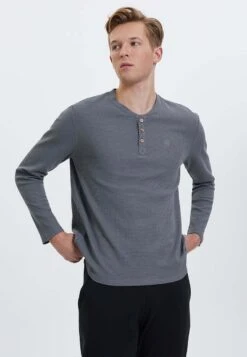 Basic Essentials Long Sleeve- Longsleeve - Quiet Shade