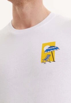 Print Chest - T-Shirt Print - White Yellow -Westmark London 8fc99340d2bb46c5aa5e23b96a2431f6
