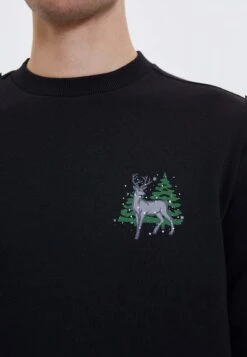 Deer- Sweater - Black -Westmark London af30097009664e0bbc27914b70017c58