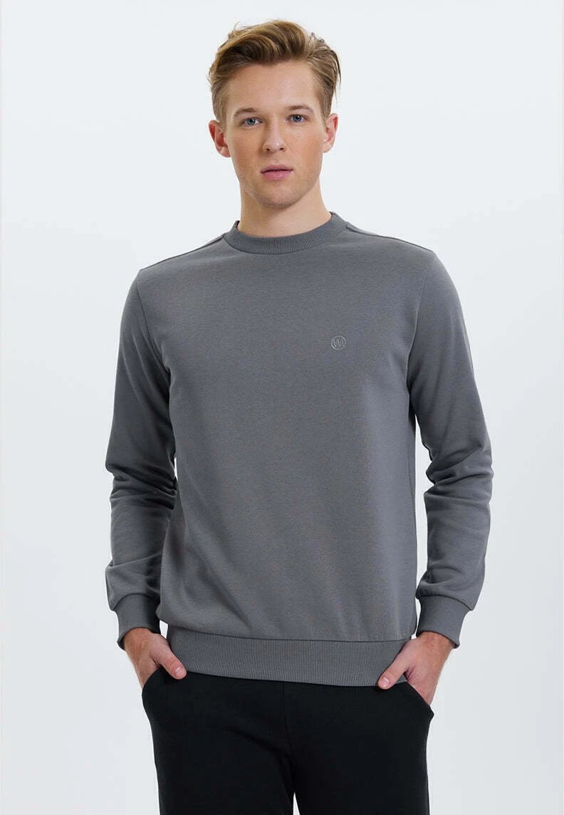 Core O-Neck - Sweater - Quiet Shade 1 Core O-Neck - Sweater - Quiet Shade