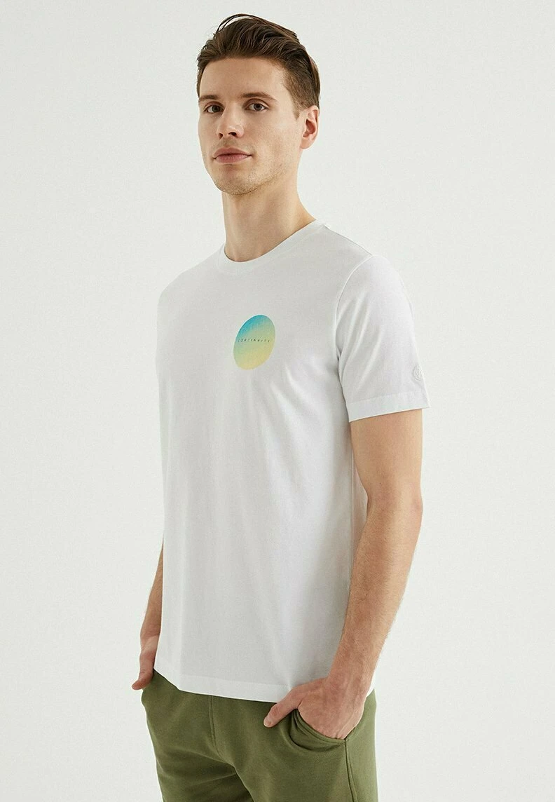 T-Shirt Print - White 1 T-Shirt Print - White